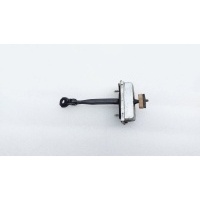 Ограничитель двери Land Rover Evoque L538 2012 LR027611, BJ3227200AD