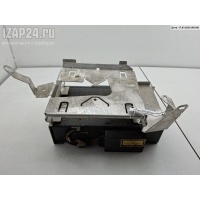 CD-чейнджер Mercedes W220 (S) 2003 2038209089