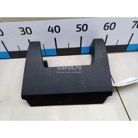 Накладка (кузов внутри) Nissan Note (E11) (2006 - 2013) 689629U100