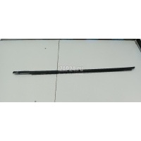 Накладка стекла заднего левого Nissan Note (E11) (2006 - 2013) 828219U000