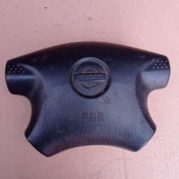 Подушка безопасности водителя Nissan X-Trail T30 2004