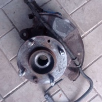 Ступица передняя левая Kia Sephia 2 2004