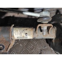 Стойка подвески передняя Opel Corsa D 2008 13214354