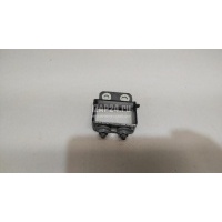 Петля двери багажника Nissan Primera P12E (2002 - 2007) 90400AV730