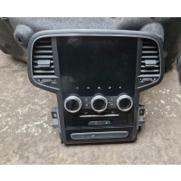 Дисплей панель навигации навигация renault megane iv рестайлинг 681833236r