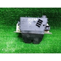 замок багажника Opel Astra H (2004-2014) 13117285