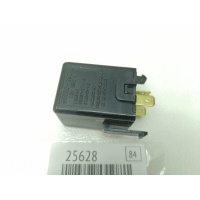 реле поворотов Hyundai Sonata EF 9555039000
