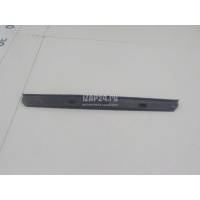 Накладка стекла заднего правого Nissan Navara (D40) (2005 - 2015) 82834EB320