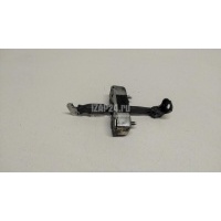 Ограничитель двери Toyota Corolla E15 (2006 - 2013) 6861002180