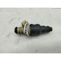 Форсунка топливная Volkswagen Passat B4 1995 037906031J