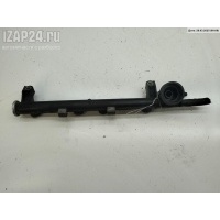 Рампа (рейка) топливная Volkswagen Passat B4 1995 037133317N