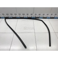 Уплотнитель стекла двери Suzuki Grand Vitara (2005 - 2015) 8366065J00