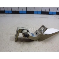 Петля двери VAG Jetta (2006 - 2011) 1J0831402