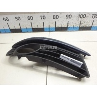 Решетка в бампер правая VAG Jetta (2006 - 2011) 1K0853666H9B9