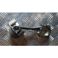 Поршень Mazda 323F BJ 2000