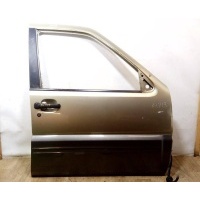 Молдинг двери передней правой Nissan Terrano R50 2002