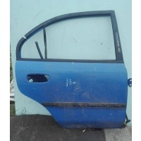 уплотнитель двери задней правой Mitsubishi Carisma 1998