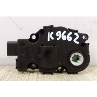 Моторчик заслонки печки Mercedes R W251 2006 EFB336