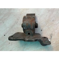 Подушка крепления КПП Mitsubishi Galant 7 1997