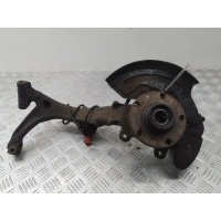 Ступица передняя правая Volkswagen Passat B5+ (GP) 2001 8D0407258