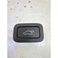Кнопка крышки багажника Land Rover Range Rover Evoque 1 2011-2018 LR025424