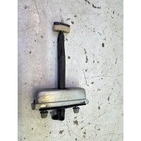 ограничитель двери Land Rover Range Rover Evoque 1 2012-2018 LR027611