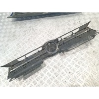 Решетка радиатора Volkswagen Golf 2008 5k0853653