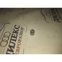 гайка Audi Q7 2005-2015 2012 WHT005491