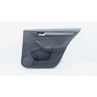 Обшивка двери Skoda Rapid NK6 2021 60U867024PEMW, 60U867024P