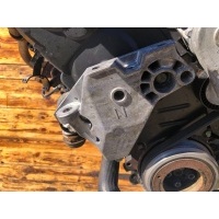 Кронштейн двигателя Volkswagen Golf 4 1999 038199207N