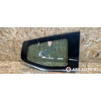 Стекло кузовное боковое правое Peugeot 5008 2011 E643R007951
