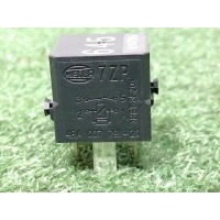 реле Audi A5 8T3 2015 4H0951253A