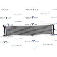 Радиатор кондиционера Tesla Model S 2018 1057999-00