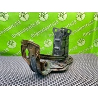 Кронштейн бампера Mercedes-Benz C-Class S203 4MATIC 2002 A2036202195, 2036202195