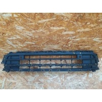 Заглушка (решетка) в бампер передний Volkswagen Jetta 6 2015 5C6853671P9B9, 5CU853677B