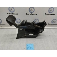 Педаль тормоза Mercedes W203 Mercedes W203 C 2000-2007 A2032900719