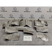 Теплоотражатель днища Mercedes X164 Mercedes X164 GL 2006-2012 A1646820171
