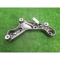 Крепление редуктора Mercedes GLK (X204) 2008 - 2012 2010 A2720140195, 2720140195