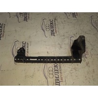 направляющая стекла двери Audi Q7 2005-2015 2012 4L0839067