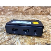 разъем AUX / USB Audi Q7 4M 2016 4M0035736A
