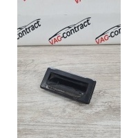 Кнопка открывания багажника Skoda Octavia A7 2015 5E5827566B