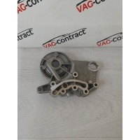 Кронштейн распредвала Volkswagen Tiguan 2012 06h103166G, 06H103144J