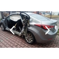 Hyundai elantra 2015 rok седан стекло задняя кузовное