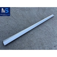 Молдинг двери передней правой Mercedes C W203 2002 A2036905062СЕРЕБ,A2036905062