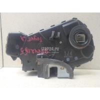 Замок багажника Toyota GX460 2009 6911060230