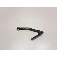 Петля капота правая Renault Sandero (2009 - 2014) 8200763872