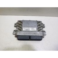Блок управления двигателем Renault Sandero (2009 - 2014) 8200856659