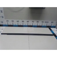 Накладка стекла переднего правого Hyundai-Kia ix35/Tucson (2010 - 2015) 822202S000