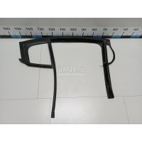 Уплотнитель стекла двери Renault Megane III (2009 - 2016) 823303128R