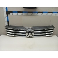 Решетка радиатора VAG Touareg (2010 - 2018) 7P6853651JZLL